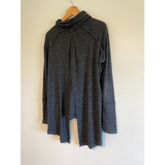 Free People We The Free Split Back Turtleneck GREY Size LARGE - Picture 2 of 6